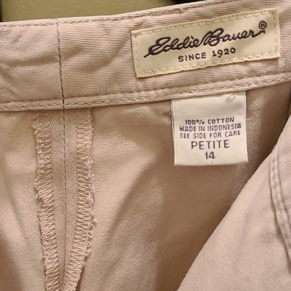 Eddie Bauer Petite Shorts - Picture 6 of 6